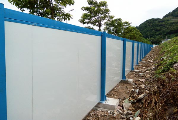 中瑞恒基建設(shè)集團有限公司鹽田現(xiàn)代物流中心二期施工總承包工程項目部 (7).jpg